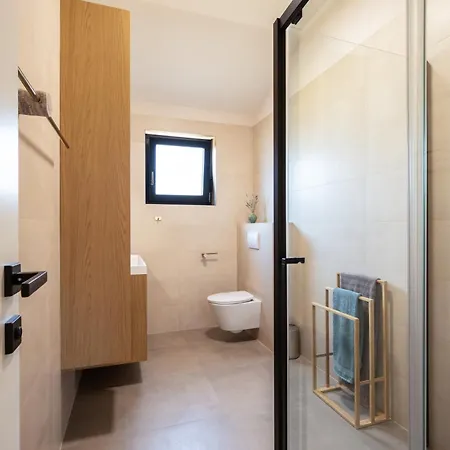 Villa Casa Dvori - House With Pool *